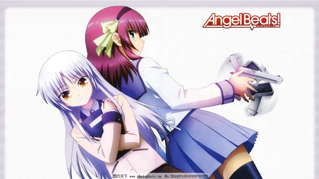 有一部动漫是英文名,有三个女主角,她们拿香水