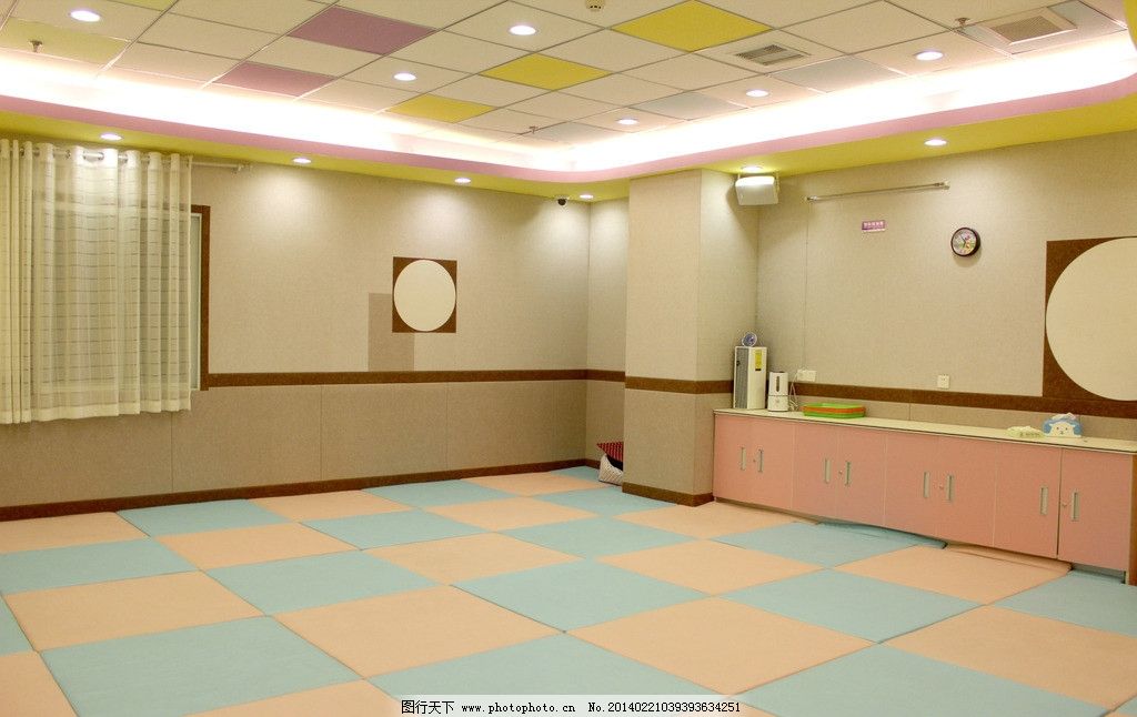 少儿美术教室 绘画教室装扮布置图片