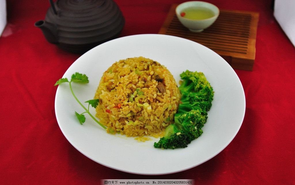 咖喱牛肉炒饭图片