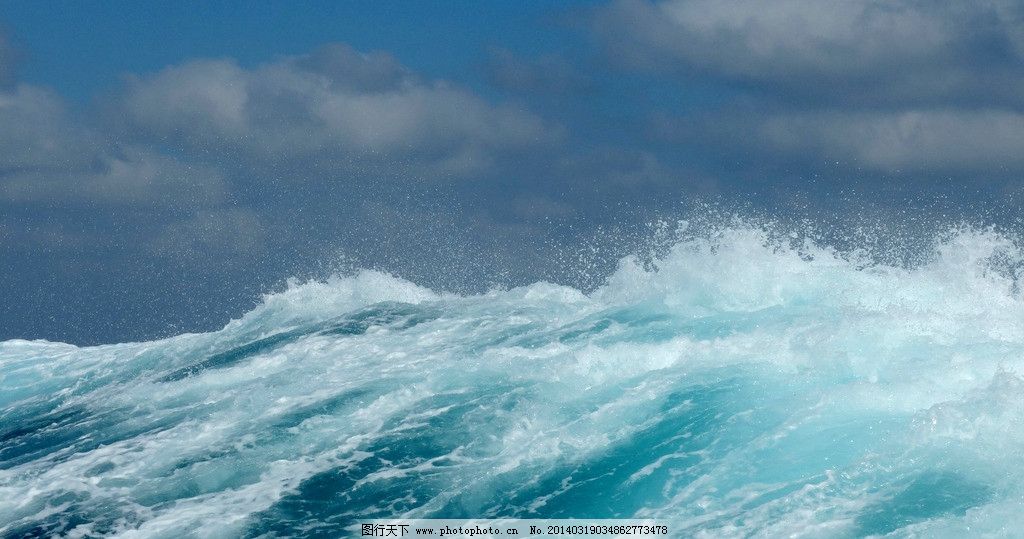 赤道的浪花图片